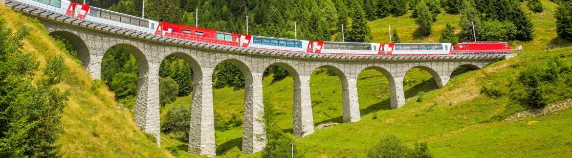 Bernina Express - kolej panoramiczna przez Szwajcarię
